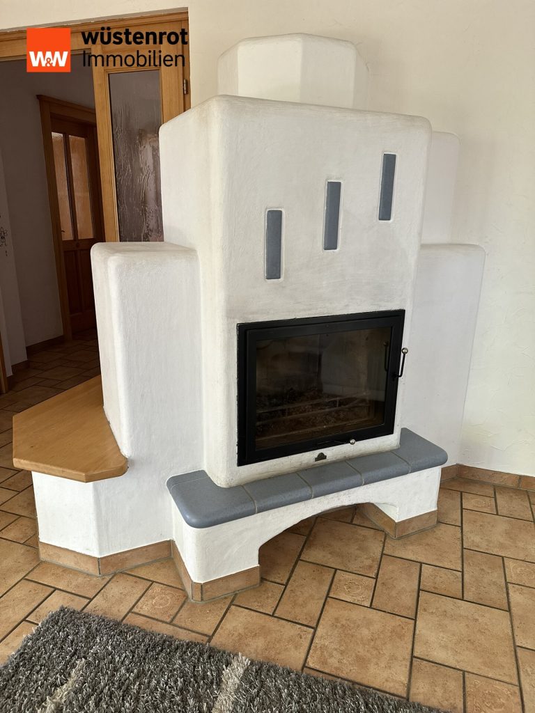 Immobilienangebot - Baudenbach / Mönchsberg - Alle - Traumhaus in Traumlage mit großem Grundstück