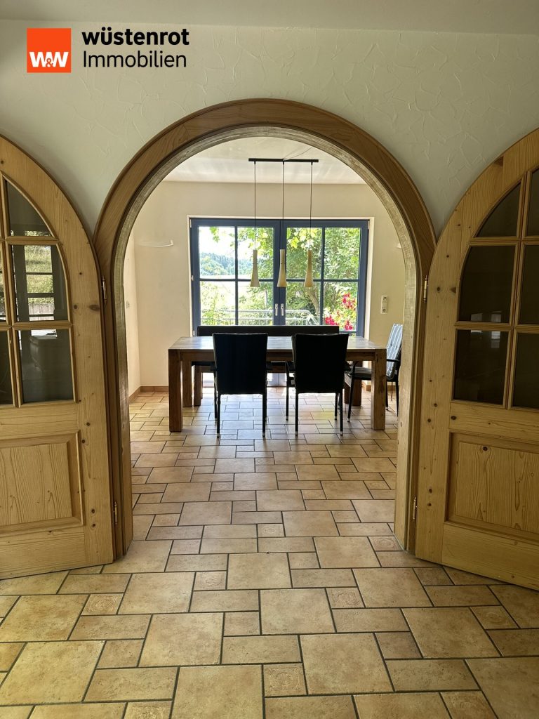 Immobilienangebot - Baudenbach / Mönchsberg - Alle - Traumhaus in Traumlage mit großem Grundstück