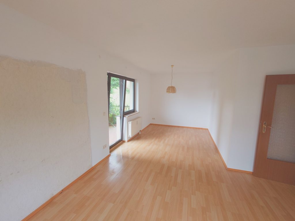 Immobilienangebot - Scheibenberg / Oberscheibe - Alle - Einfamilien haus mit Einliegerwohnung in Scheibenberg mit großem Grundstück in naturnaher Wohnlage.