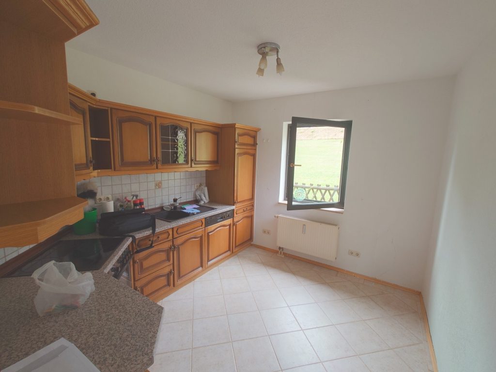 Immobilienangebot - Scheibenberg / Oberscheibe - Alle - Einfamilien haus mit Einliegerwohnung in Scheibenberg mit großem Grundstück in naturnaher Wohnlage.