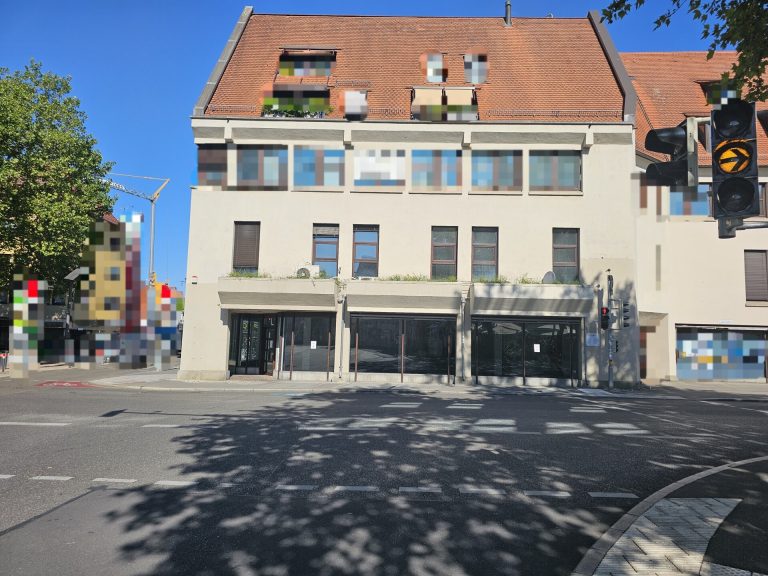 Immobilienangebot - Reutlingen - Alle - Im Mittelpunkt! 
Der Perfekte Standort für Ihr Gewerbe auf ca. 339 qm!