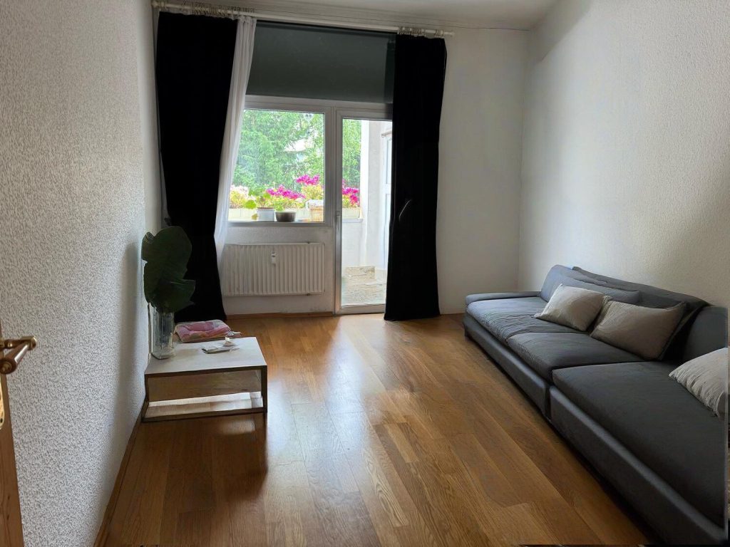 Immobilienangebot - Düsseldorf - Alle - Attraktive 2-Zimmer-Eigentumswohnung mit Balkon in Oberkassel