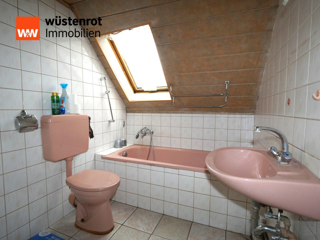 Immobilienangebot - Schalkau / Almerswind - Alle - Leben im Einklang mit der Natur -
Einfamilienhaus mit großen Grundstück in Almerswind
