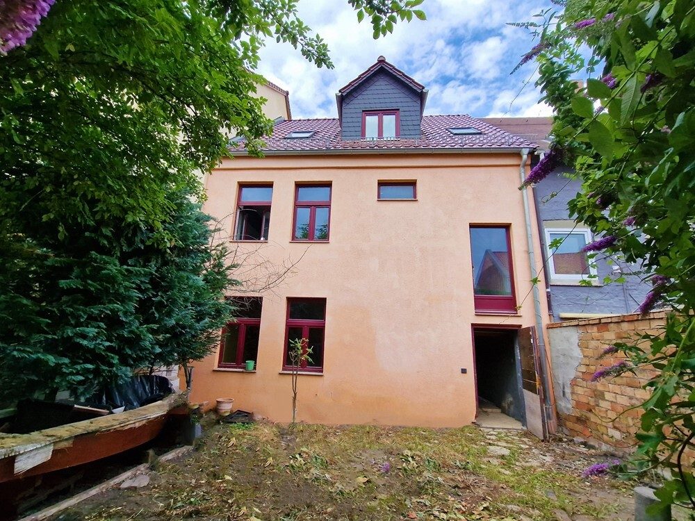 Immobilienangebot - Staßfurt - Alle - Stadthaus in Staßfurt – Handwerkerobjekt mit großem Potenzial
