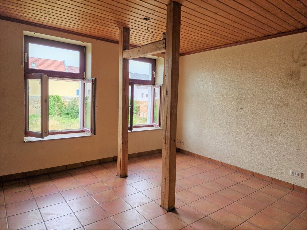 Immobilienangebot - Staßfurt - Alle - Stadthaus in Staßfurt – Handwerkerobjekt mit großem Potenzial