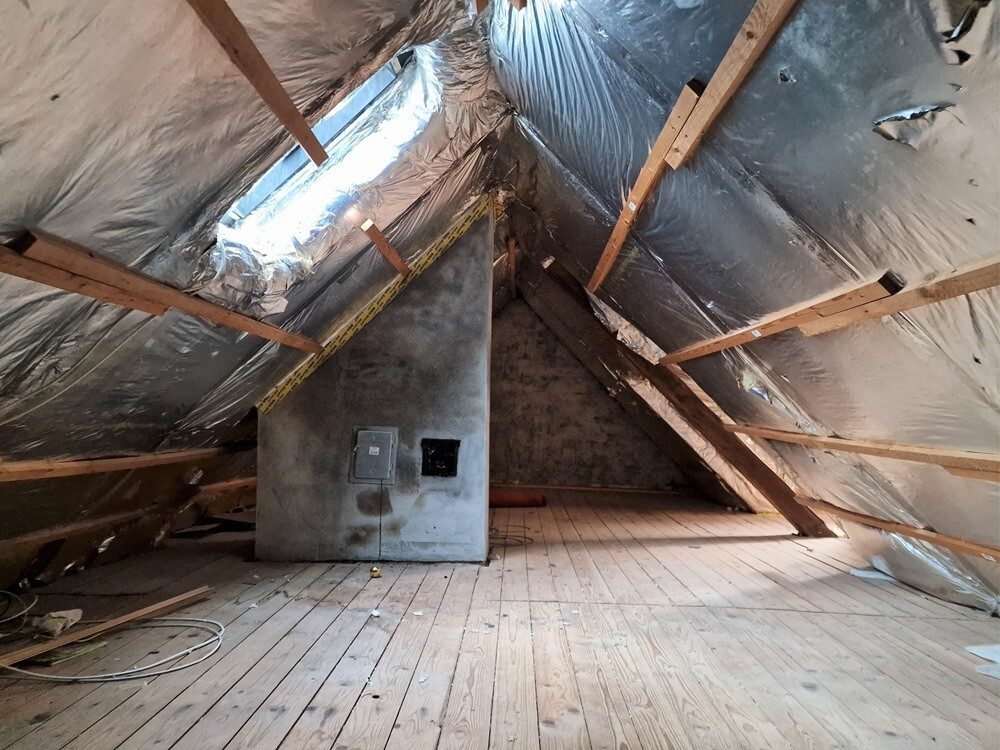 Immobilienangebot - Staßfurt - Alle - Stadthaus in Staßfurt – Handwerkerobjekt mit großem Potenzial
