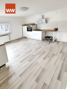 Immobilienangebot - Bad Orb - Alle - Waschen, legen, föhnen, WOHNEN! Bad Orbs Innenstadtmittelpunkt mit drei Einheiten und gut vermietet!