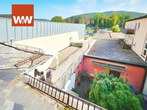 Immobilienangebot - Bad Orb - Alle - Waschen, legen, föhnen, WOHNEN! Bad Orbs Innenstadtmittelpunkt mit drei Einheiten und gut vermietet!