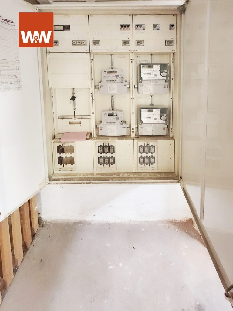 Immobilienangebot - Bad Orb - Alle - Waschen, legen, föhnen, WOHNEN! Bad Orbs Innenstadtmittelpunkt mit drei Einheiten und gut vermietet!