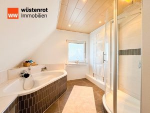Immobilienangebot - Rüthen / Kallenhardt - Alle - Charmantes Einfamilienhaus mit großem Garten und viel Raum zur Entfaltung