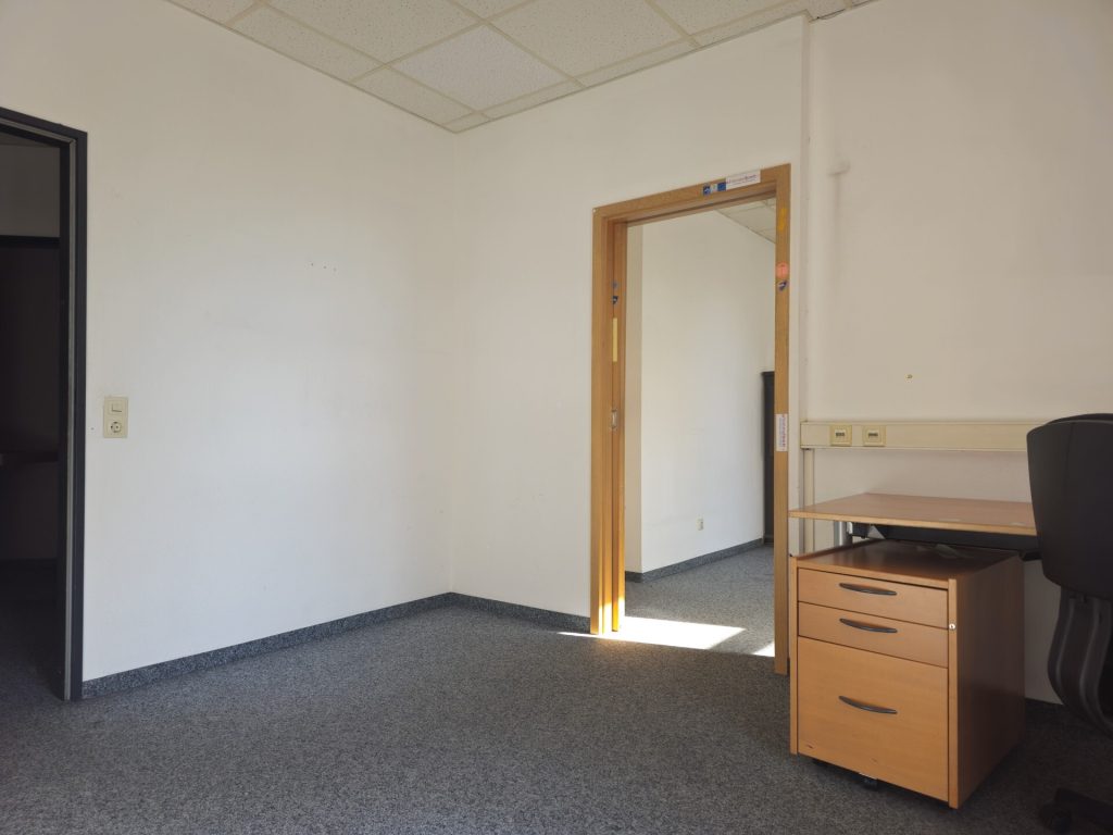 Immobilienangebot - Reutlingen - Alle - Ihr Business, unser Platz! 
Individuelle Gewerbemöglichkeiten auf ca. 153 qm warten auf Sie.