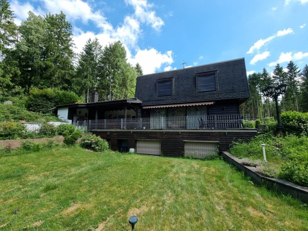 Immobilienangebot - Hermeskeil / Abtei - Alle - Ein Rückzugsort inmitten der Natur – Außergewöhnliches Wochenendhaus für Jäger oder Individualisten