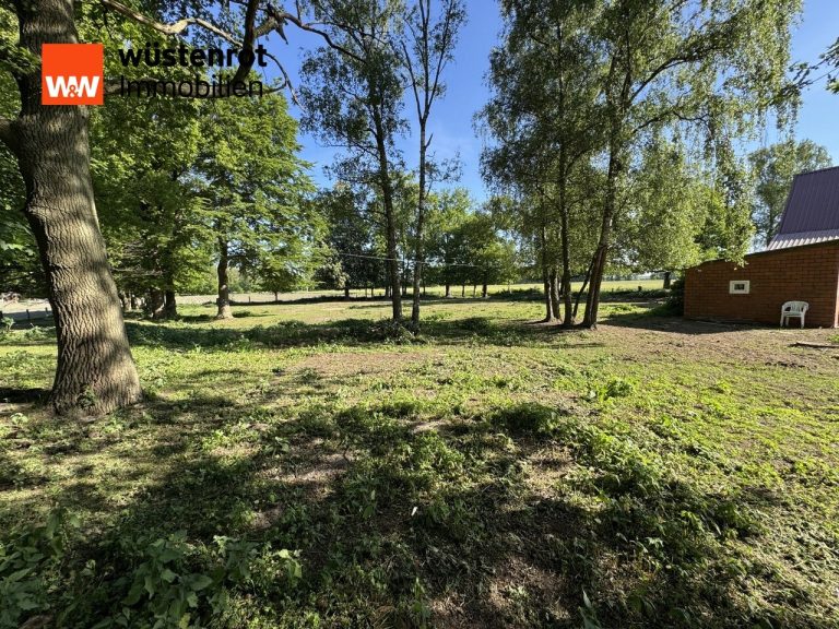 Immobilienangebot - Eydelstedt - Alle - Wohnhaus mit Pferdestall und Nebengebäude in Eydelstedt zu verkaufen