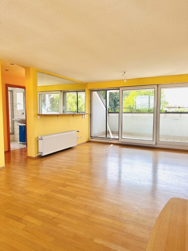 Immobilienangebot - Karlsruhe / Knielingen - Alle - 3,5 Zimmer DG-Wohnung mit Panoramablick