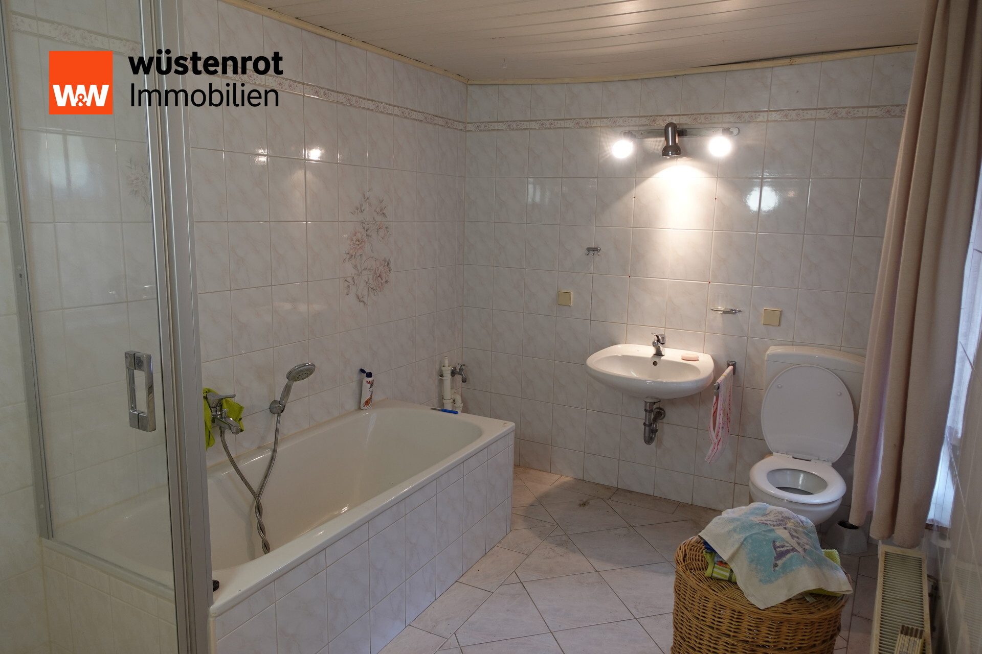 Immobilienangebot - Wittichenau - Alle - Charmantes Reihenmittelhaus mit Potenzial und gemütlichem Innenhof