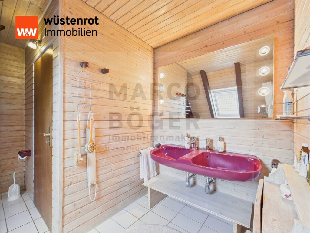 Immobilienangebot - Oldenburg / Ofenerdiek - Alle - Platz für die Familie: 6 ZKB in zentr. Lage von Ofenerdiek, mit Garten & ansprechender Erscheinung.