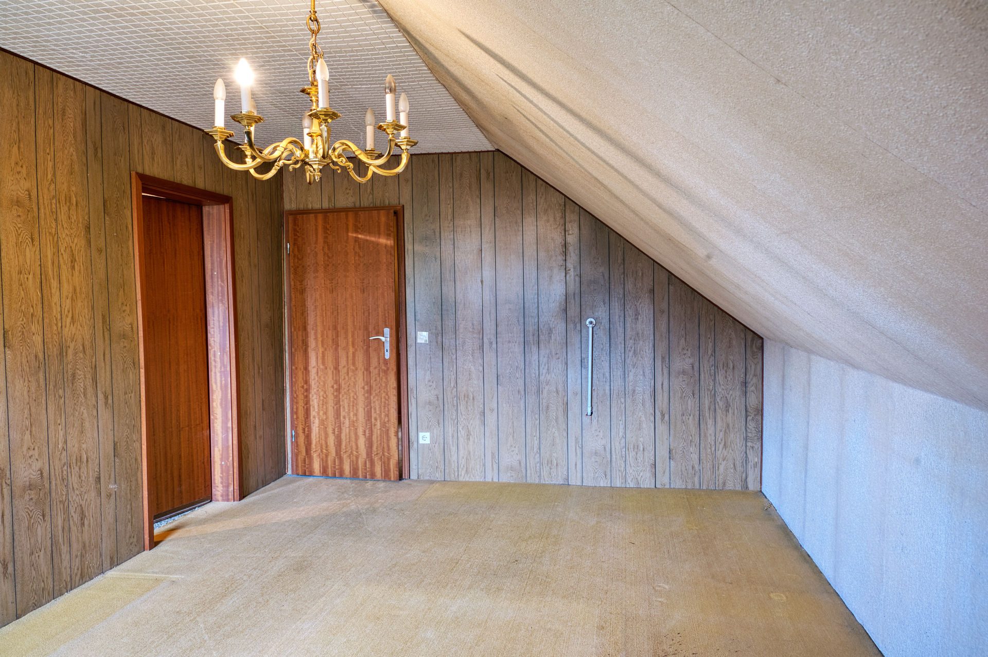 Immobilienangebot - Bielefeld - Alle - VERKAUFT: Mit 3D: Endlich Zuhause! Großzügige Familienidylle - riesen Gartenparadies mit zahlreichen Obstbäumen.