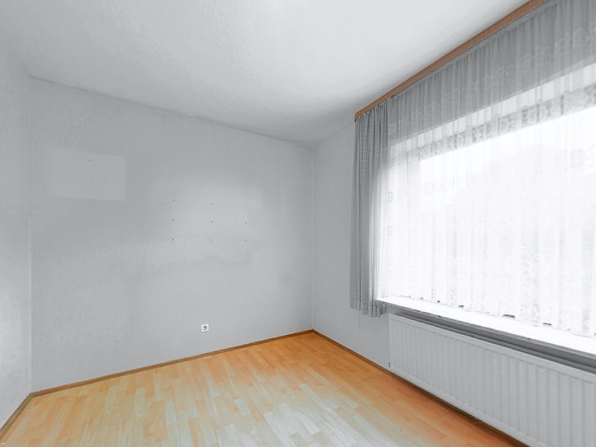 Immobilienangebot - Bielefeld - Alle - VERKAUFT: Mit 3D: Endlich Zuhause! Großzügige Familienidylle - riesen Gartenparadies mit zahlreichen Obstbäumen.