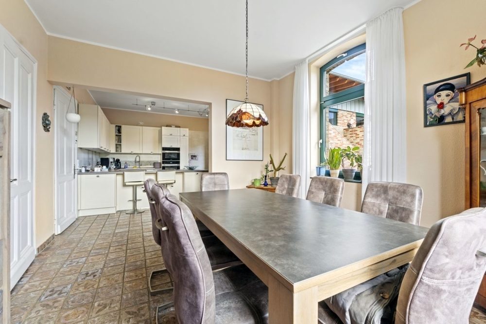 Immobilienangebot - Königswinter - Alle - Nachhaltiges Anwesen mit top Energiewerten, Reitanlage und Platz für mehrere Generationen!