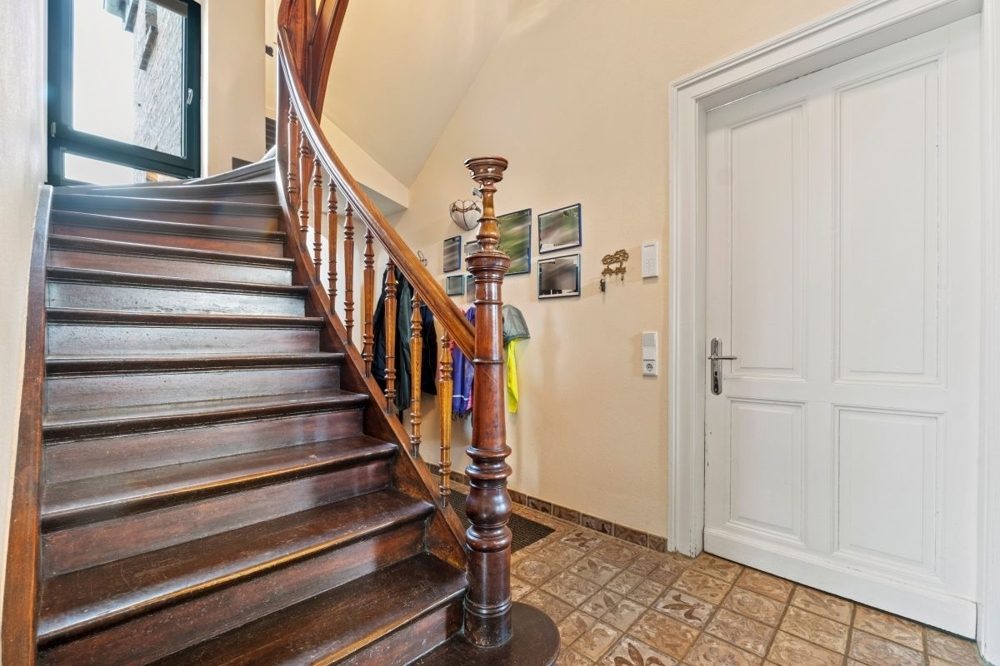 Immobilienangebot - Königswinter - Alle - Nachhaltiges Anwesen mit top Energiewerten, Reitanlage und Platz für mehrere Generationen!