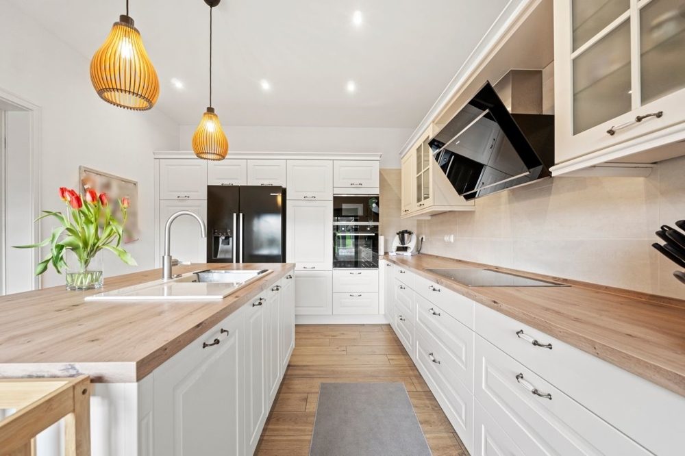 Immobilienangebot - Königswinter - Alle - Nachhaltiges Anwesen mit top Energiewerten, Reitanlage und Platz für mehrere Generationen!