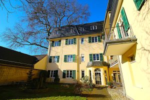 Immobilienangebot - Königswinter - Alle - Top Lage - Direkter Rheinblick: Zwei Zimmer mit Balkon, Stellplatz und Garage. Sofort beziehbar!