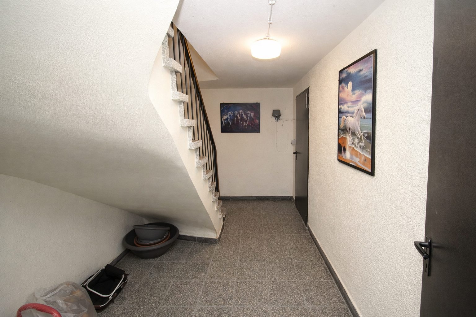 Immobilienangebot - Brühl - Alle - Reserviert: Mit 3D: Mehrfamilienhaus | 4 Einheiten (2 Wg. frei) + 4 Garagen | – Potenzial bis ca. 40.000 € p.a.