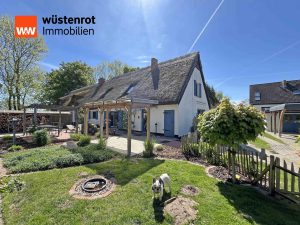 Immobilienangebot - Mellenthin - Alle - FAST AM KRIENKER SEE + TOP AUSGESTATTET MIT EINBAUKÜCHE + KAMIN + ZWEI BÄDER + PHOTOVOLTAIKANLAGE