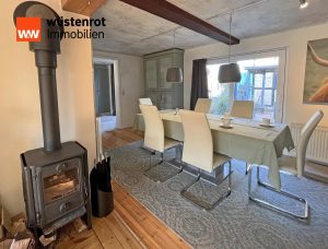 Immobilienangebot - Mellenthin - Alle - FAST AM KRIENKER SEE + TOP AUSGESTATTET MIT EINBAUKÜCHE + KAMIN + ZWEI BÄDER + PHOTOVOLTAIKANLAGE