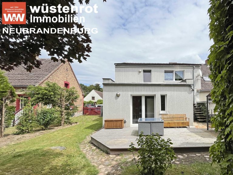 Immobilienangebot - Anklam - Alle - WOHNHAUS MIT GROSSER SCHEUNE UND EINBAUKÜCHE + ZWEI BÄDER + DACHTERRASSE + NEUER HEIZUNG