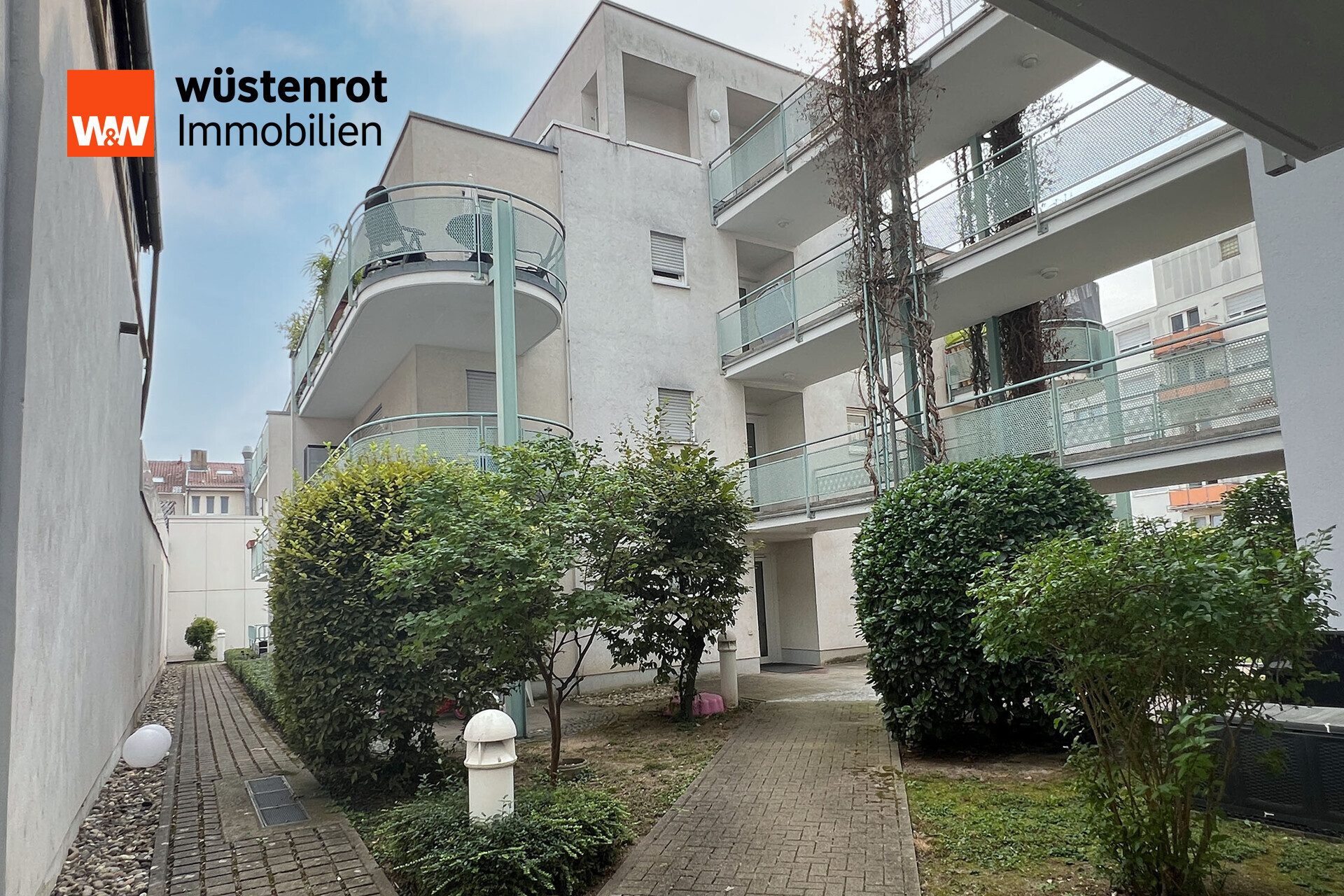 Immobilienangebot - Pforzheim - Alle - Ihr eigenes Plätzchen: 2 Zimmer, Terrasse & ruhige Hinterhauslage