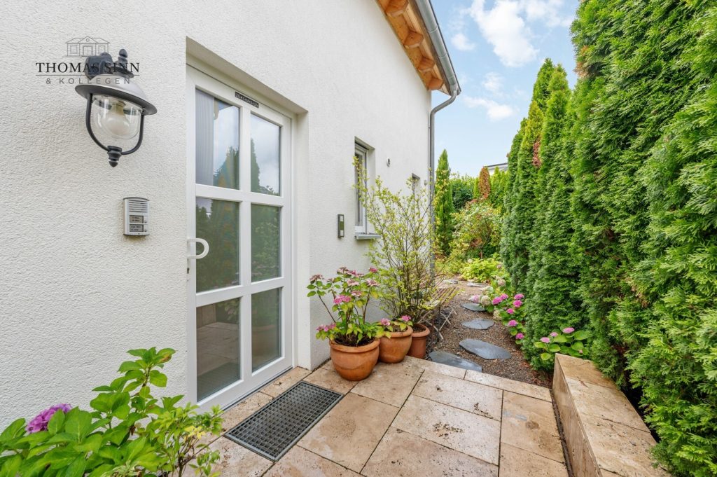 Immobilienangebot - Neckarwestheim - Alle - GROßES HAUS - HELL - MODERN - TOP-AUSSTATTUNG FÜR GRÖßERE FAMILIE ODER ALS GENERATIONENHAUS
