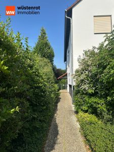 Immobilienangebot - Bad Homburg vor der Höhe - Alle - Familienfreundliche 3-Zimmer-Wohnung mit einem großen Balkon und grünem Ausblick in einer ruhigen Gegend in Bad Hamburg
