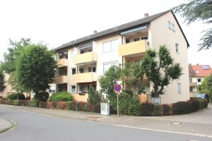 Immobilienangebot - Erlangen - Alle - 1-Zimmer-Hochparterre-Wohnung in Alterlangen - 
ein Schnäppchen dank Erbpacht in ruhiger Lage
