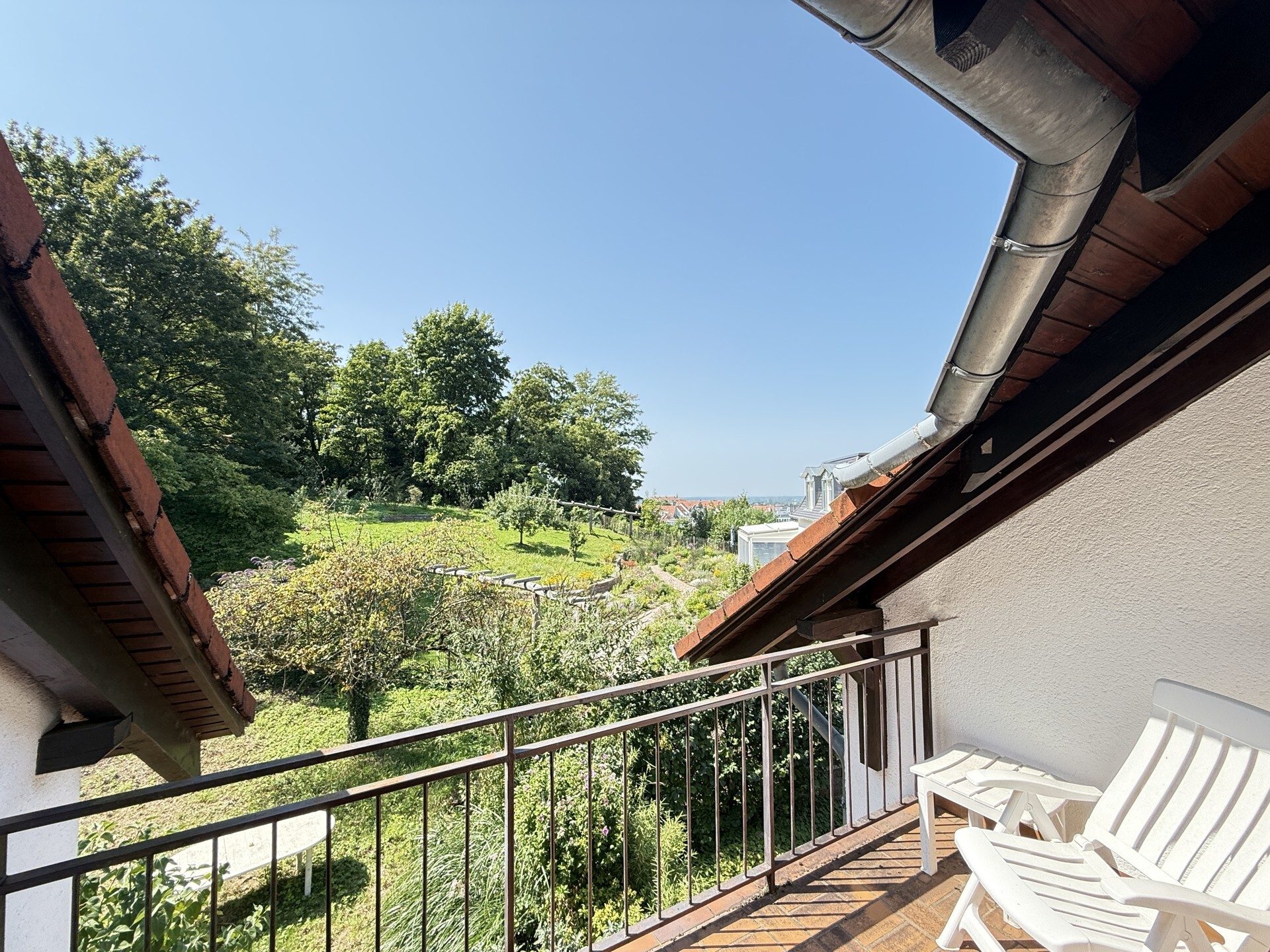 Immobilienangebot - Weinheim - Alle - Naturnah und zentral, Doppelhaushälfte mit kleiner Einliegerwohnung in beliebter Lage von Weinheim