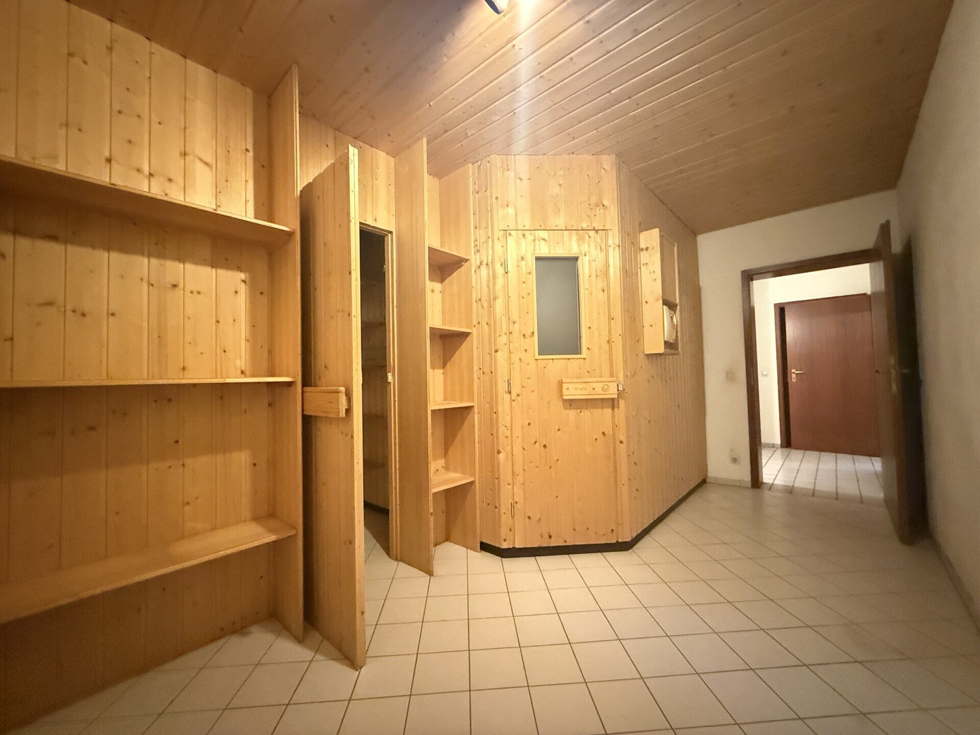 Immobilienangebot - Weinheim - Alle - Naturnah und zentral, Doppelhaushälfte mit kleiner Einliegerwohnung in beliebter Lage von Weinheim