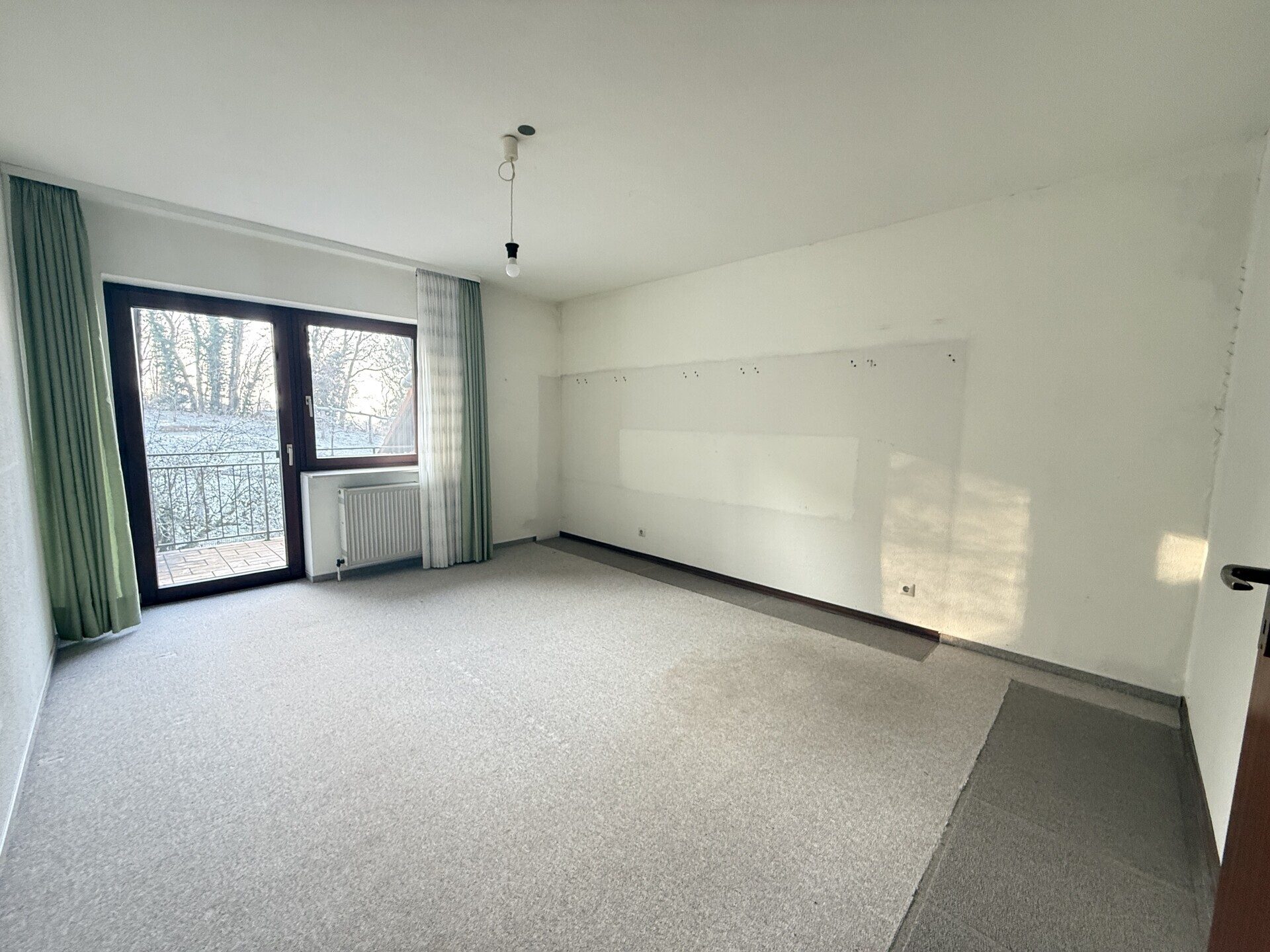 Immobilienangebot - Weinheim - Alle - Naturnah und zentral, Doppelhaushälfte mit kleiner Einliegerwohnung in beliebter Lage von Weinheim