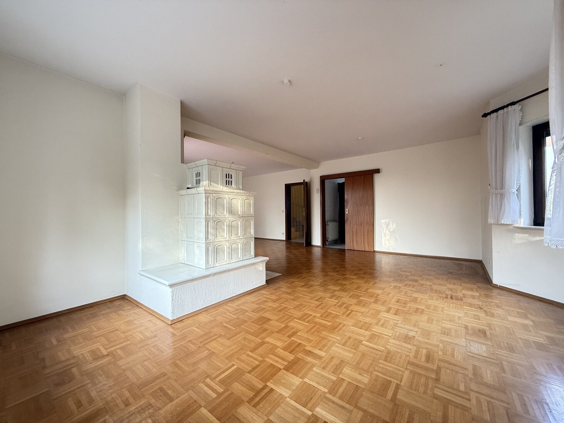 Immobilienangebot - Weinheim - Alle - Naturnah und zentral, Doppelhaushälfte mit kleiner Einliegerwohnung in beliebter Lage von Weinheim
