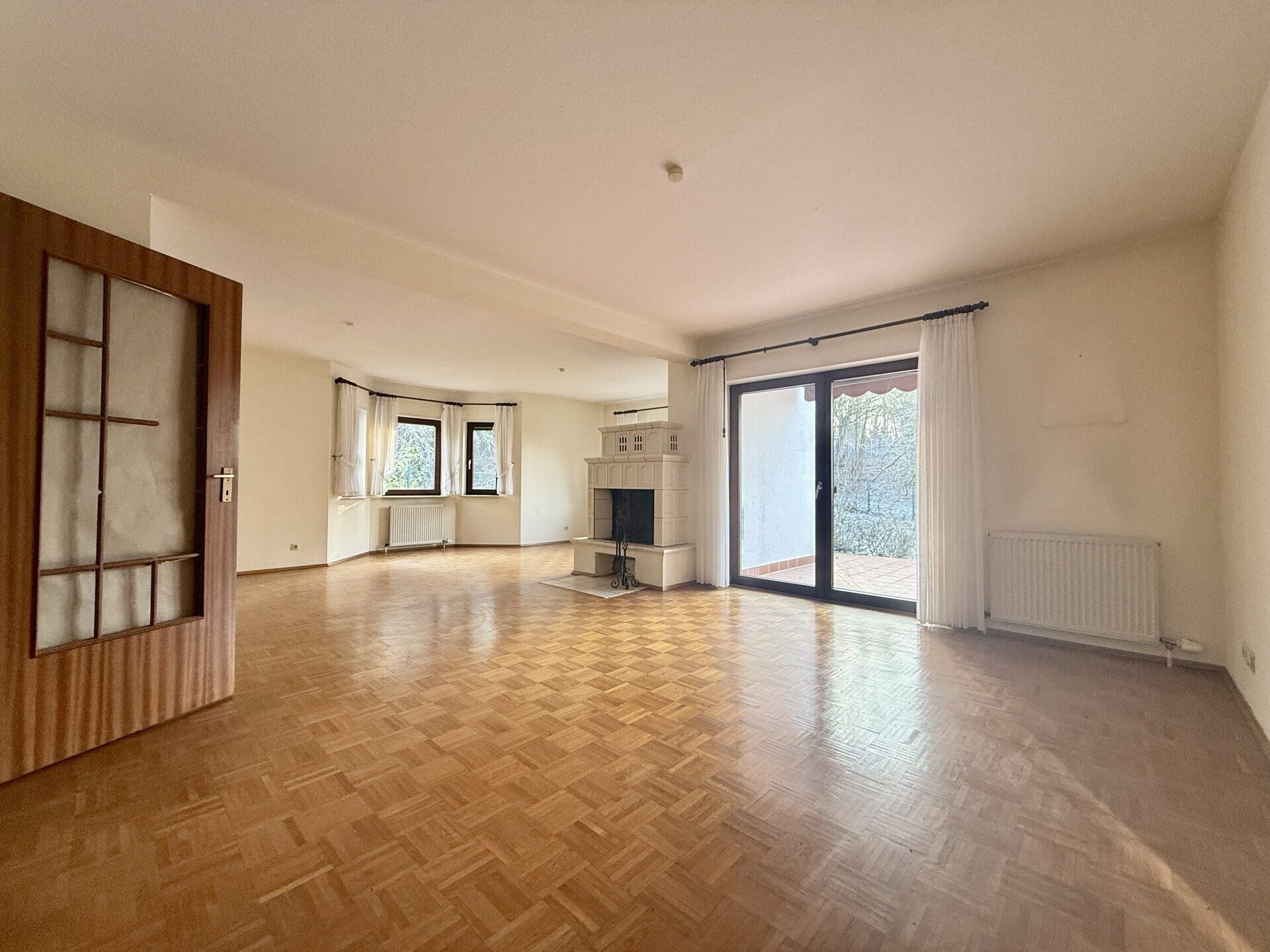 Immobilienangebot - Weinheim - Alle - Naturnah und zentral, Doppelhaushälfte mit kleiner Einliegerwohnung in beliebter Lage von Weinheim
