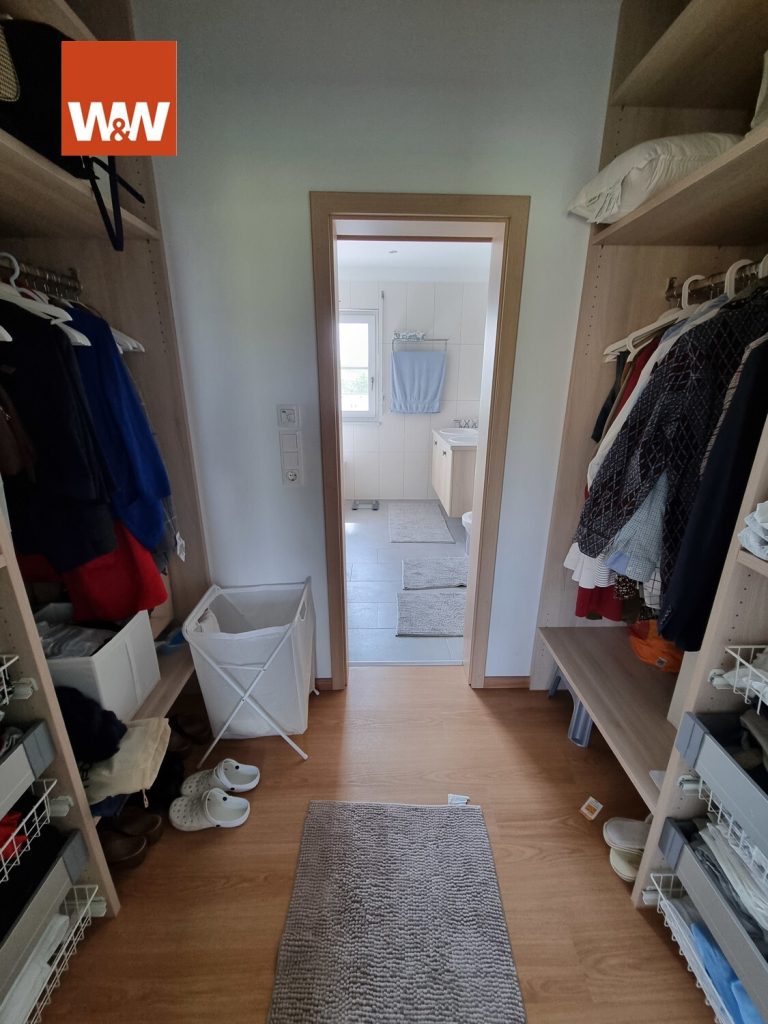 Immobilienangebot - Seinsheim / Wässerndorf - Alle - Modernes Einfamilienhaus mit Einliegerwohnung, Doppelgarage und großem Garten