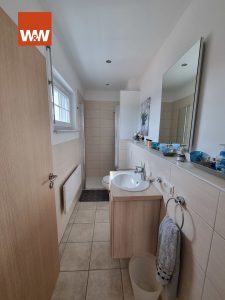 Immobilienangebot - Seinsheim / Wässerndorf - Alle - Modernes Einfamilienhaus mit Einliegerwohnung, Doppelgarage und großem Garten