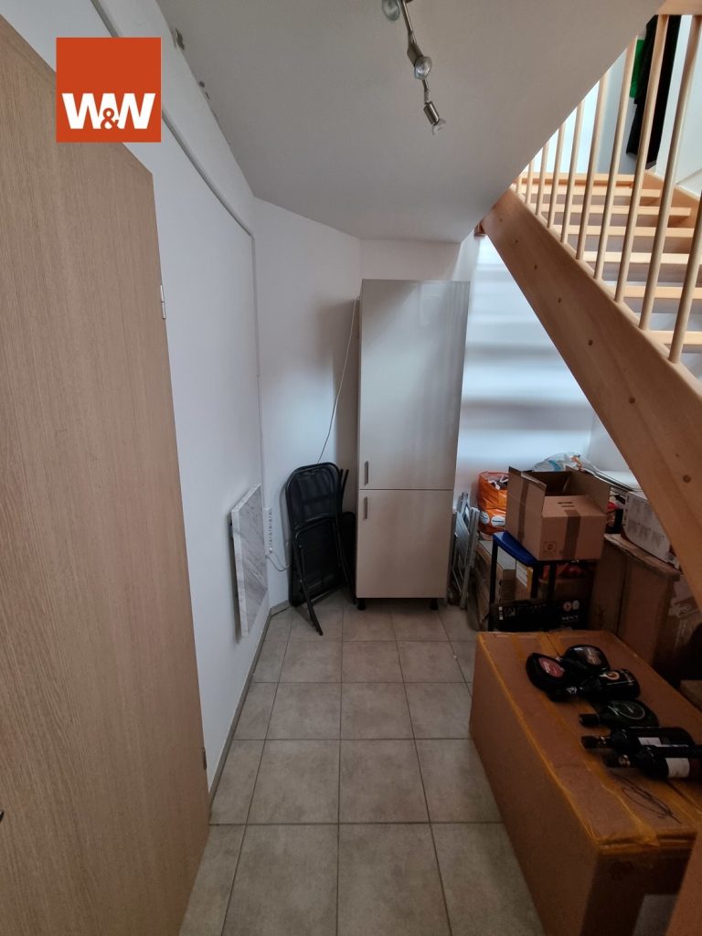 Immobilienangebot - Seinsheim / Wässerndorf - Alle - Modernes Einfamilienhaus mit Einliegerwohnung, Doppelgarage und großem Garten