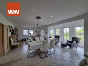 Immobilienangebot - Seinsheim / Wässerndorf - Alle - Modernes Einfamilienhaus mit Einliegerwohnung, Doppelgarage und großem Garten