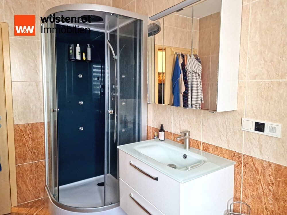 Immobilienangebot - Magdeburg / Prester - Alle - Tolles Zweifamilienhaus mit Wellness-Paket in Magdeburg Prester