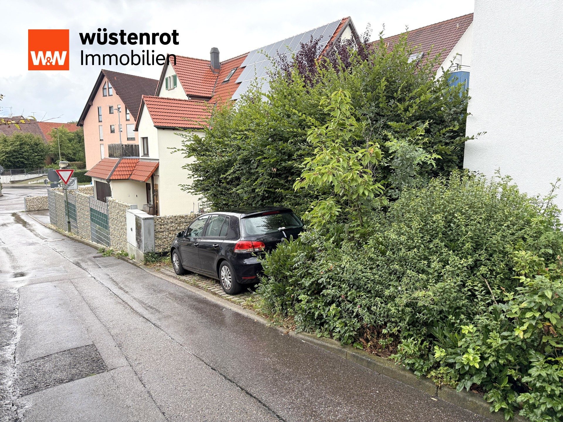 Immobilienangebot - Leonberg - Alle - Gepflegte 2-Zimmer-Wohnung mit Balkon, TG- & Außenstellplatz – ideal zum Wohnen oder Anlegen!