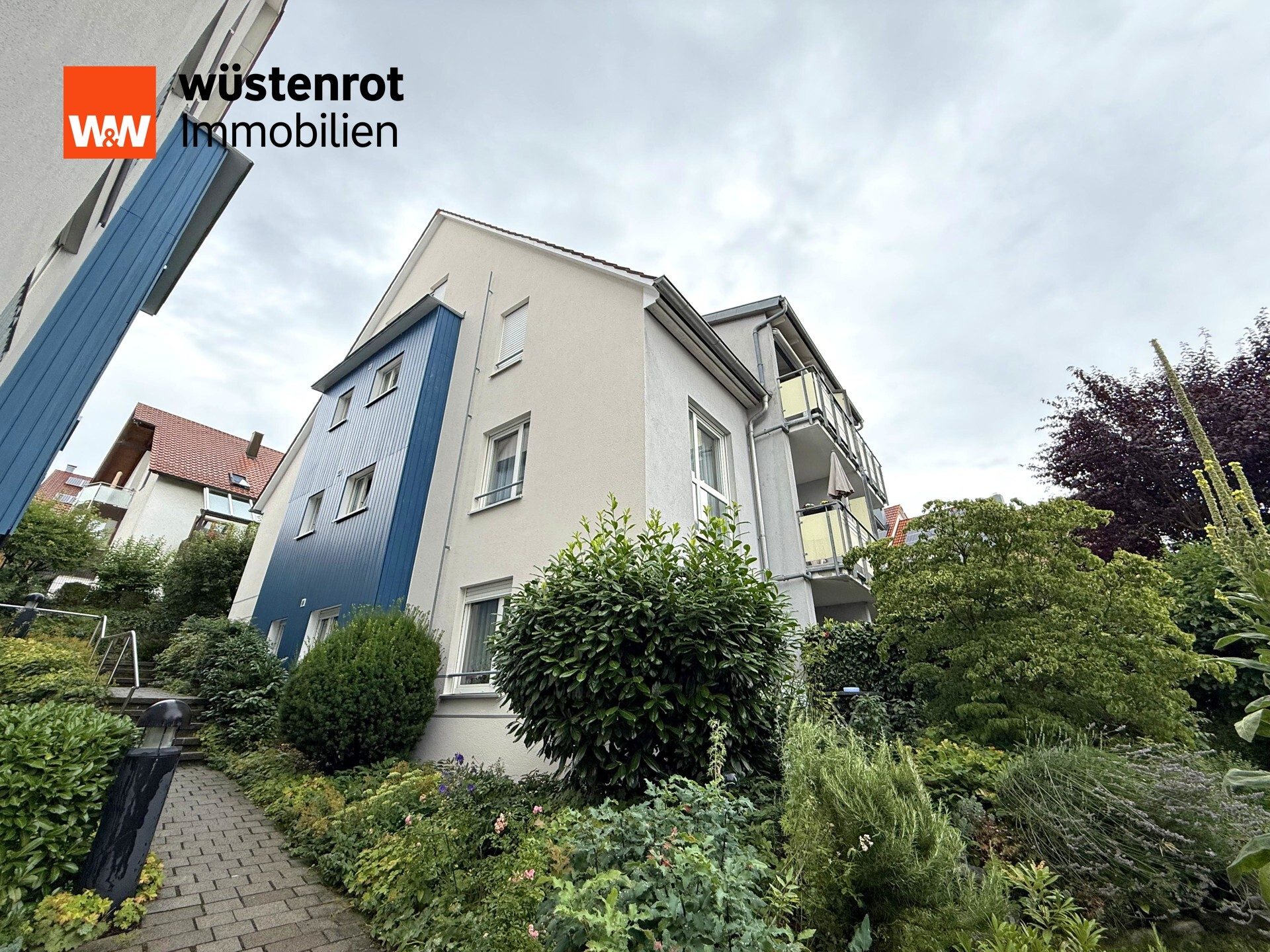 Immobilienangebot - Leonberg - Alle - Gepflegte 2-Zimmer-Wohnung mit Balkon, TG- & Außenstellplatz – ideal zum Wohnen oder Anlegen!