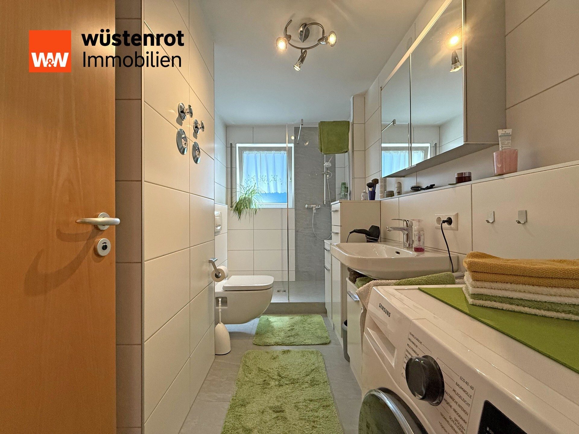 Immobilienangebot - Leonberg - Alle - Gepflegte 2-Zimmer-Wohnung mit Balkon, TG- & Außenstellplatz – ideal zum Wohnen oder Anlegen!