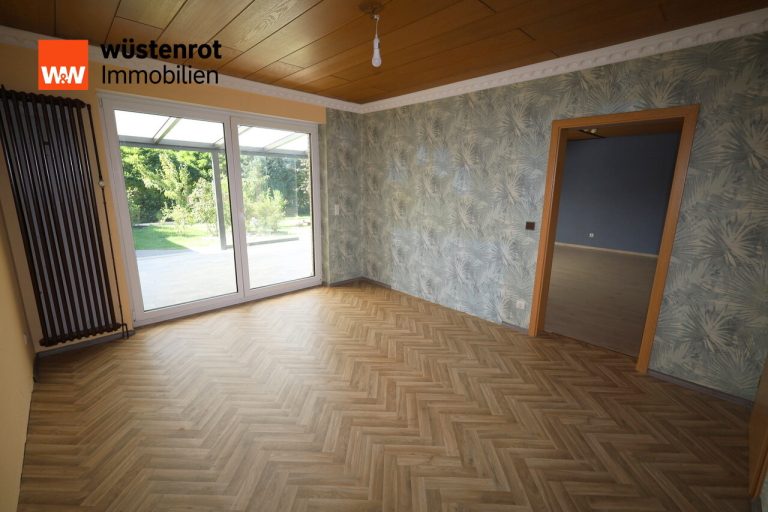 Immobilienangebot - Emstek / Bühren - Alle - Letzte Chance!!! Großes 1-2 Familienhaus in ansprechender Lage in Bühren zu verkaufen