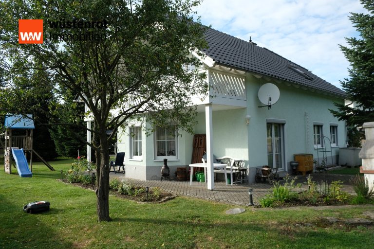 Immobilienangebot - Pockau - Alle - Wohnoase mit Weitblick – Charmantes Einfamilienhaus mit Einlieger-Bungalow auf traumhaft großem Grundstück