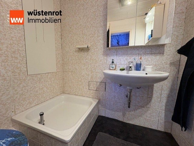 Immobilienangebot - Neulingen / Bauschlott - Alle - Schöne Doppelhaushälfte -auf Erbpachtgrundstück- in Neulingen - Bauschlott